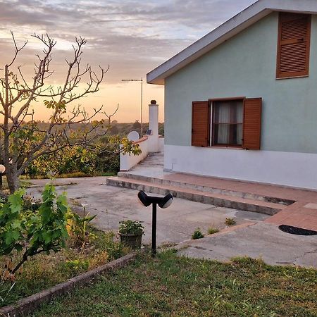 La Valle Incantata - Immerso Nel Verde A 10 Minuti Dal Mare Apartamento Sássari Exterior foto