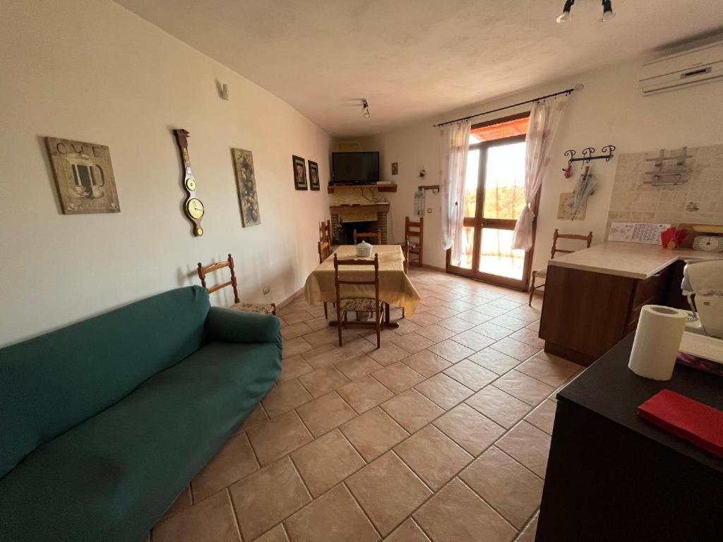 La Valle Incantata - Immerso Nel Verde A 10 Minuti Dal Mare Apartamento Sássari Exterior foto